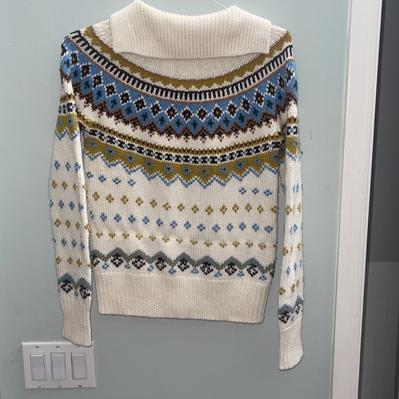 Moda International Zip up Sweater - Picture 8 of 11